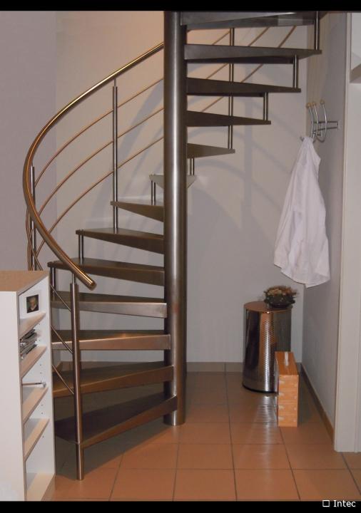 Escalier en Colimaçon - Escalier en Colimaçon - Marches en inox