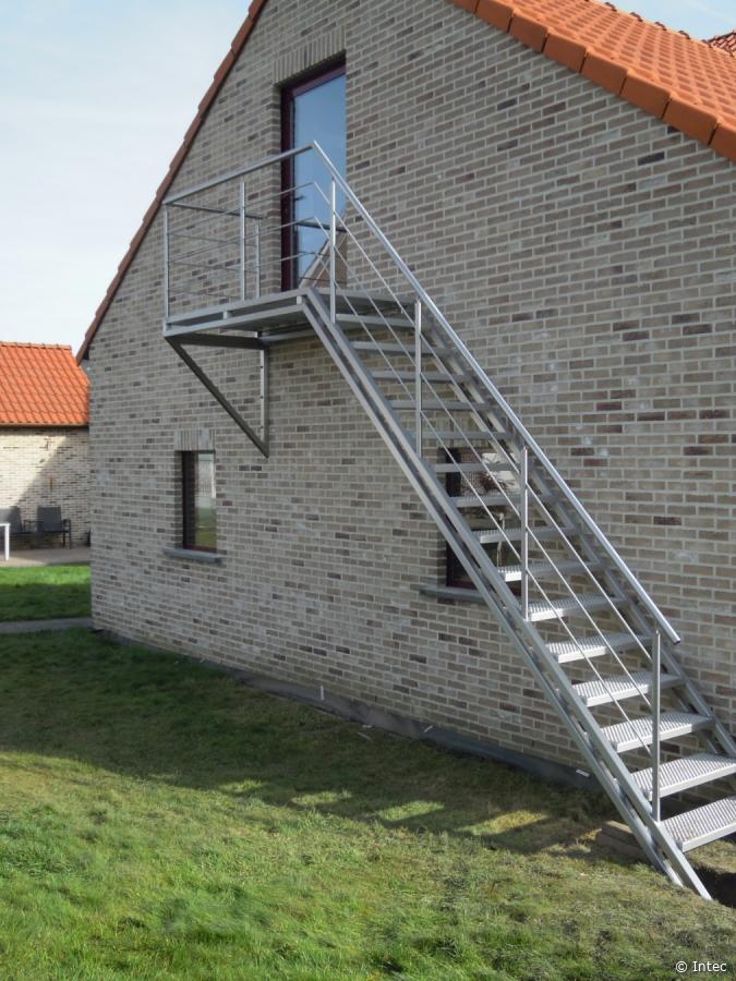 Buitentrap Railing Intec Inox | Trappen, leuningen en balustrades - Trappen Trap ...